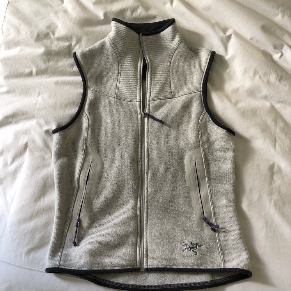 Arc’teryx Grey Vest, Small